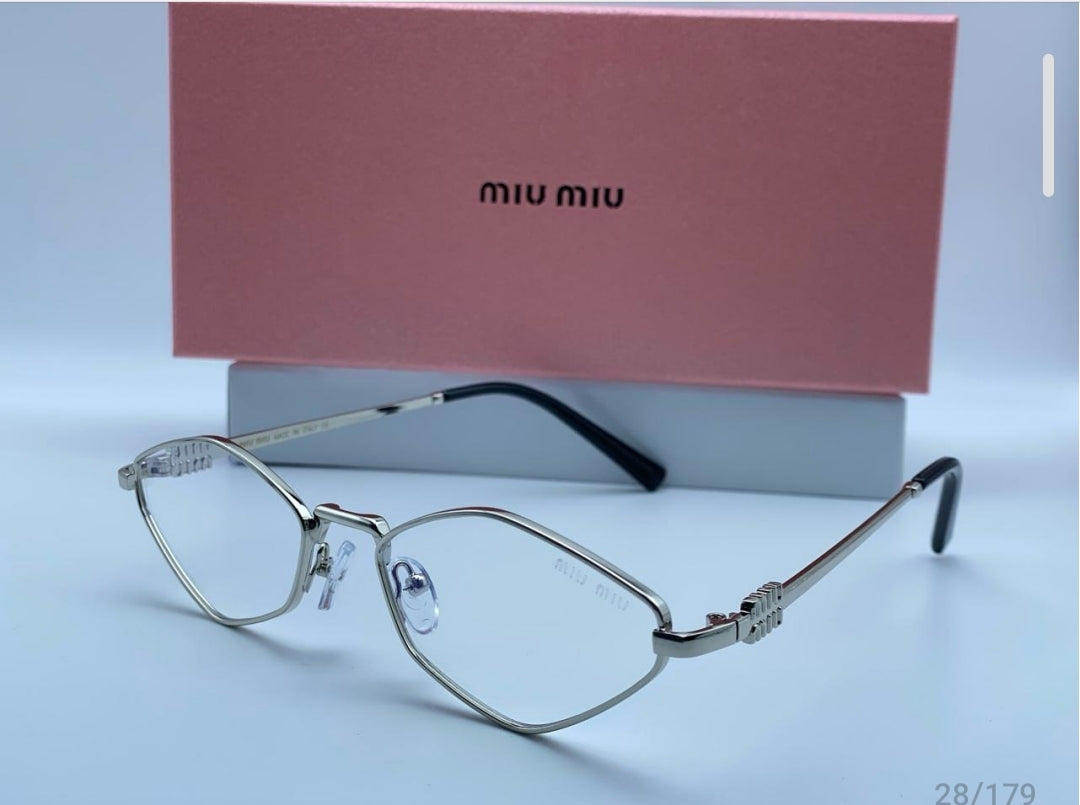 Lunette copie, identique à l'originale