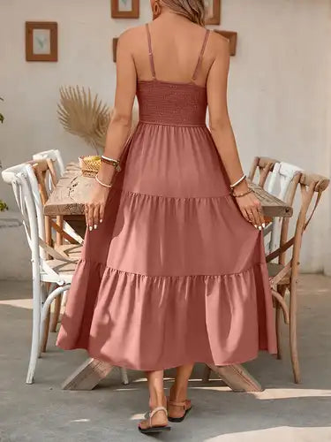 Women'S Elegant Sleeveless Green Maxi Dress with Ruched Detail - Perfect for Spring/Summer Vacations, Casual Elegance, Casual Elegance|Ruched Detail Dress|Sleeveless Fashion, Beach Dresses