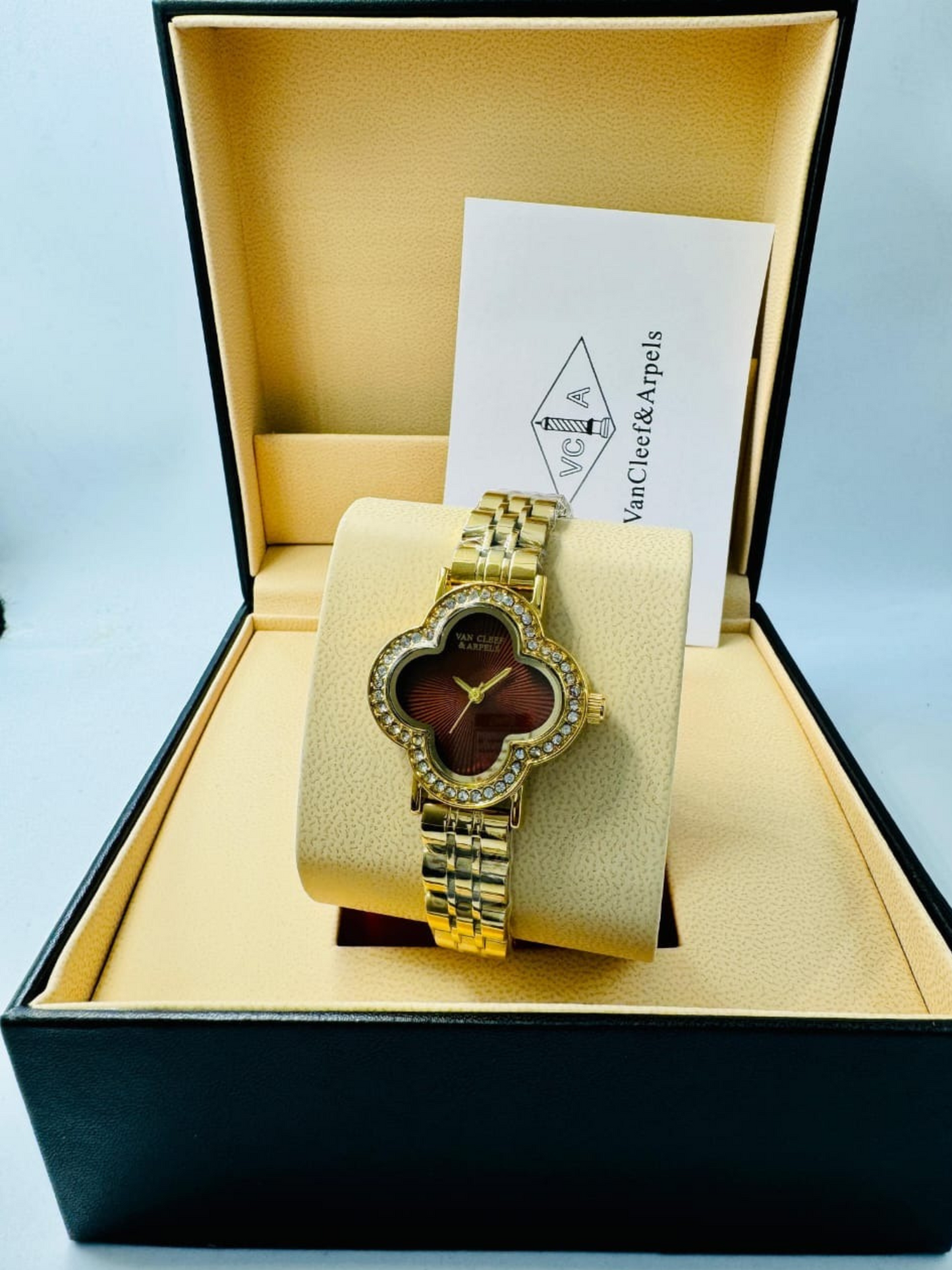 Montre copie, identique à l'originale