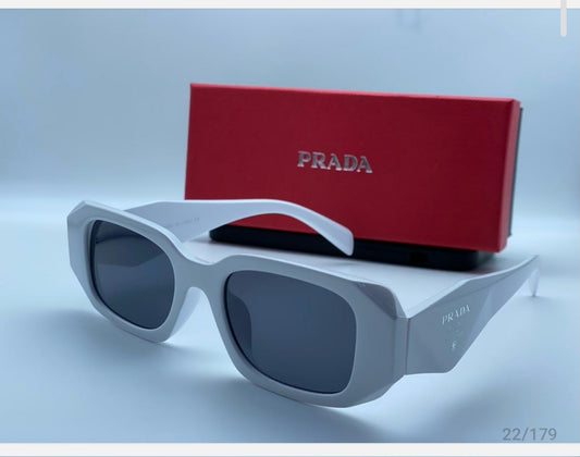 Lunette copie, identique à l'originale