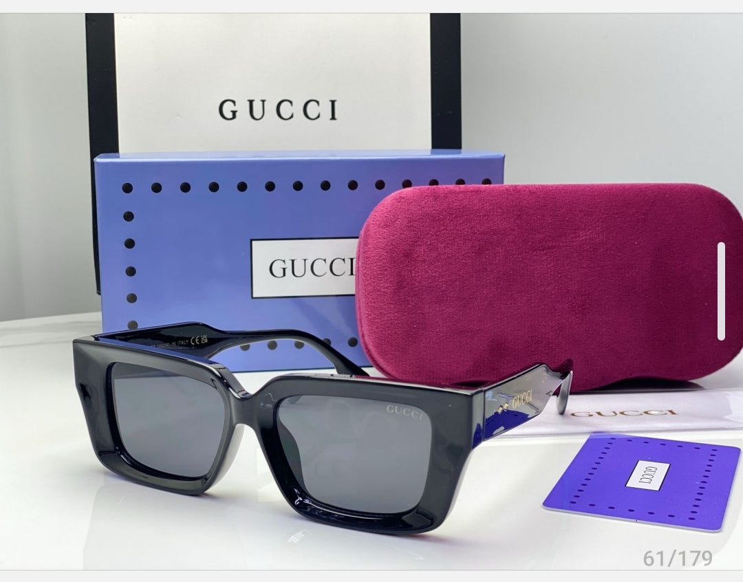 Lunette copie, identique à l'originale